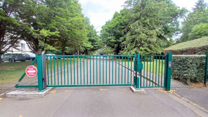 Appartement à SAINT-CYR-SUR-LOIRE