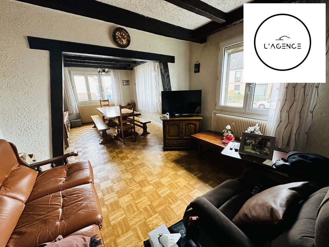 Maison à CHANTEHEUX