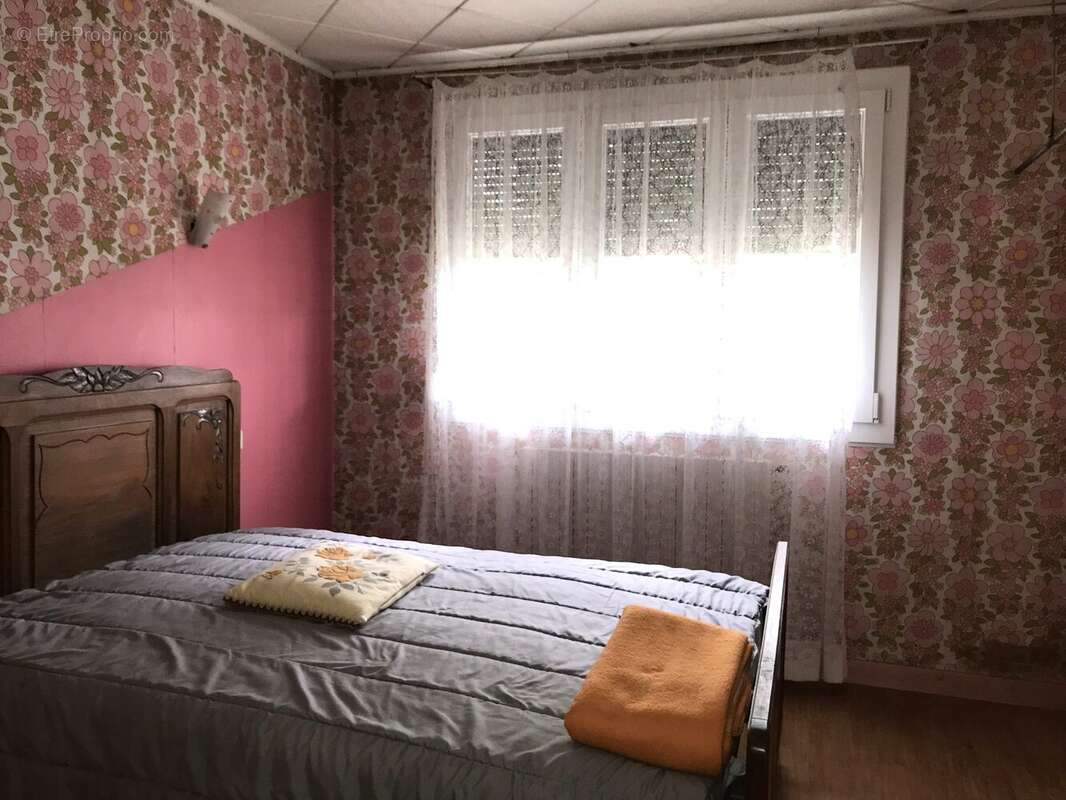 Maison à ASNANS-BEAUVOISIN