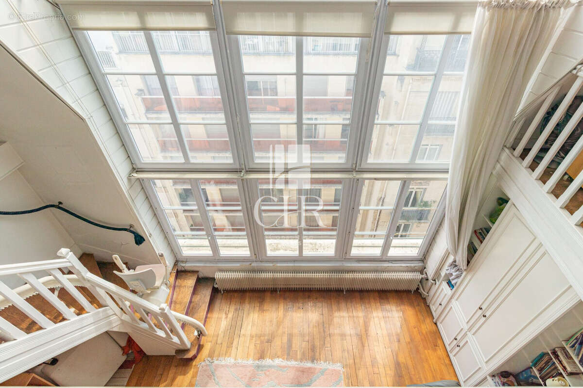 Appartement à PARIS-16E