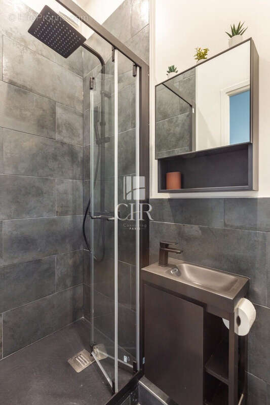 Commerce à PARIS-18E