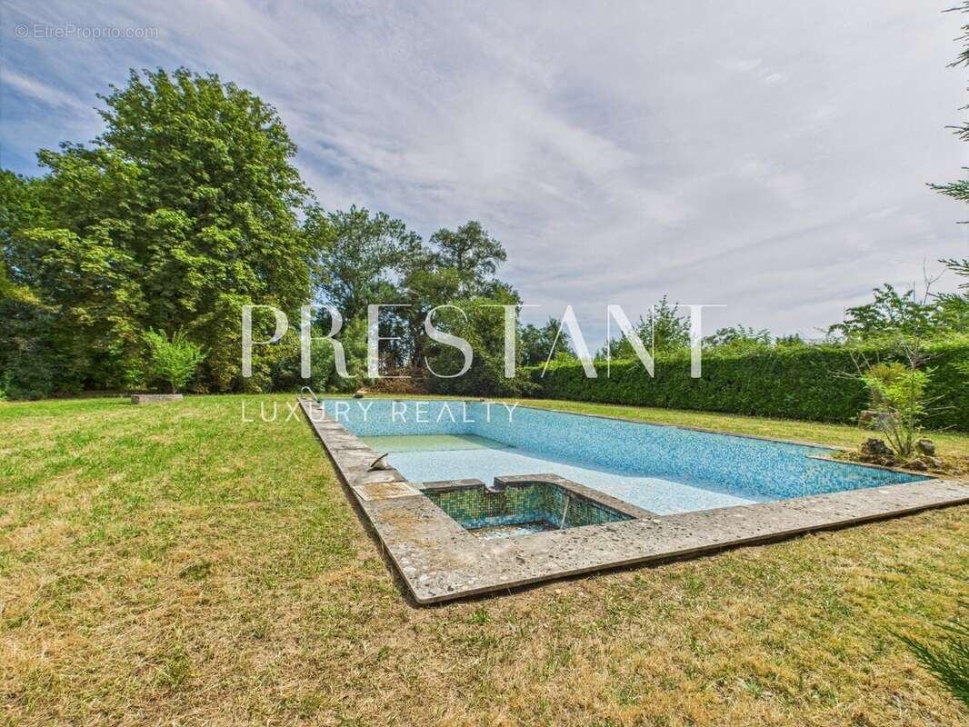 Maison à SAINT-LOUBES