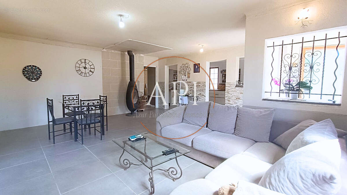 Maison à SAINT-PAUL-EN-FORET