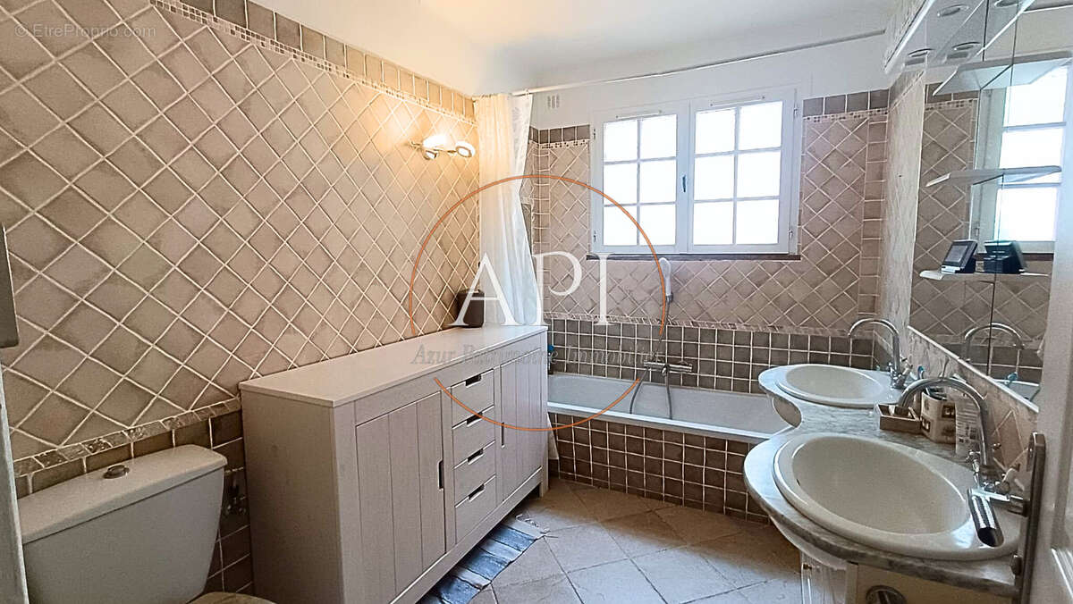 Maison à SAINT-PAUL-EN-FORET