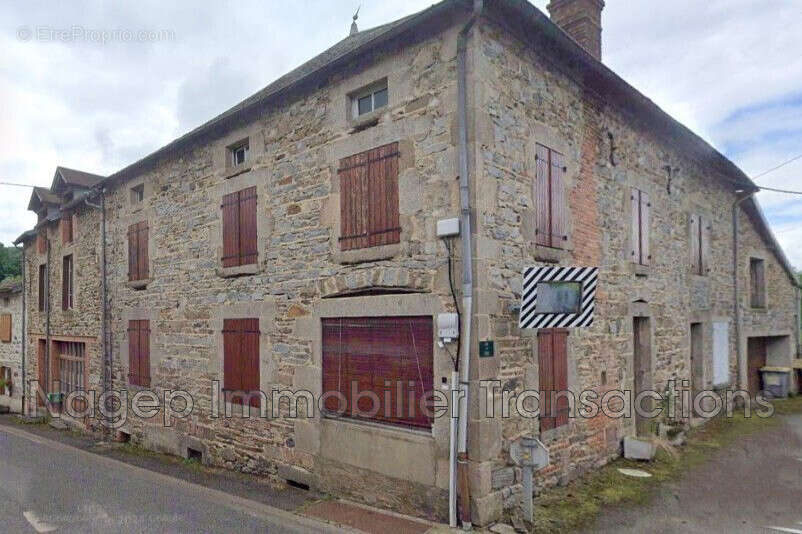 Maison à FERRIERES-SUR-SICHON