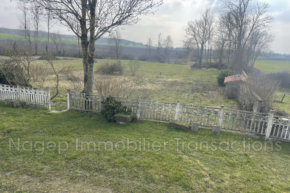 Maison à BAS-ET-LEZAT