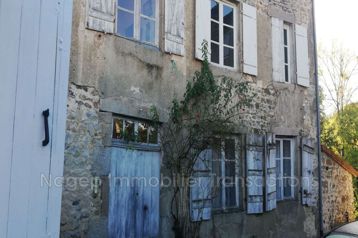 Maison à FERRIERES-SUR-SICHON