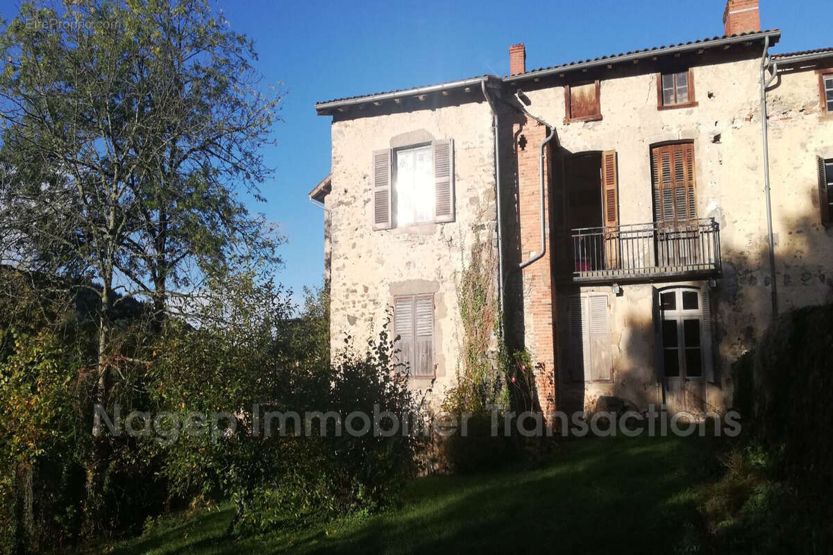 Maison à FERRIERES-SUR-SICHON