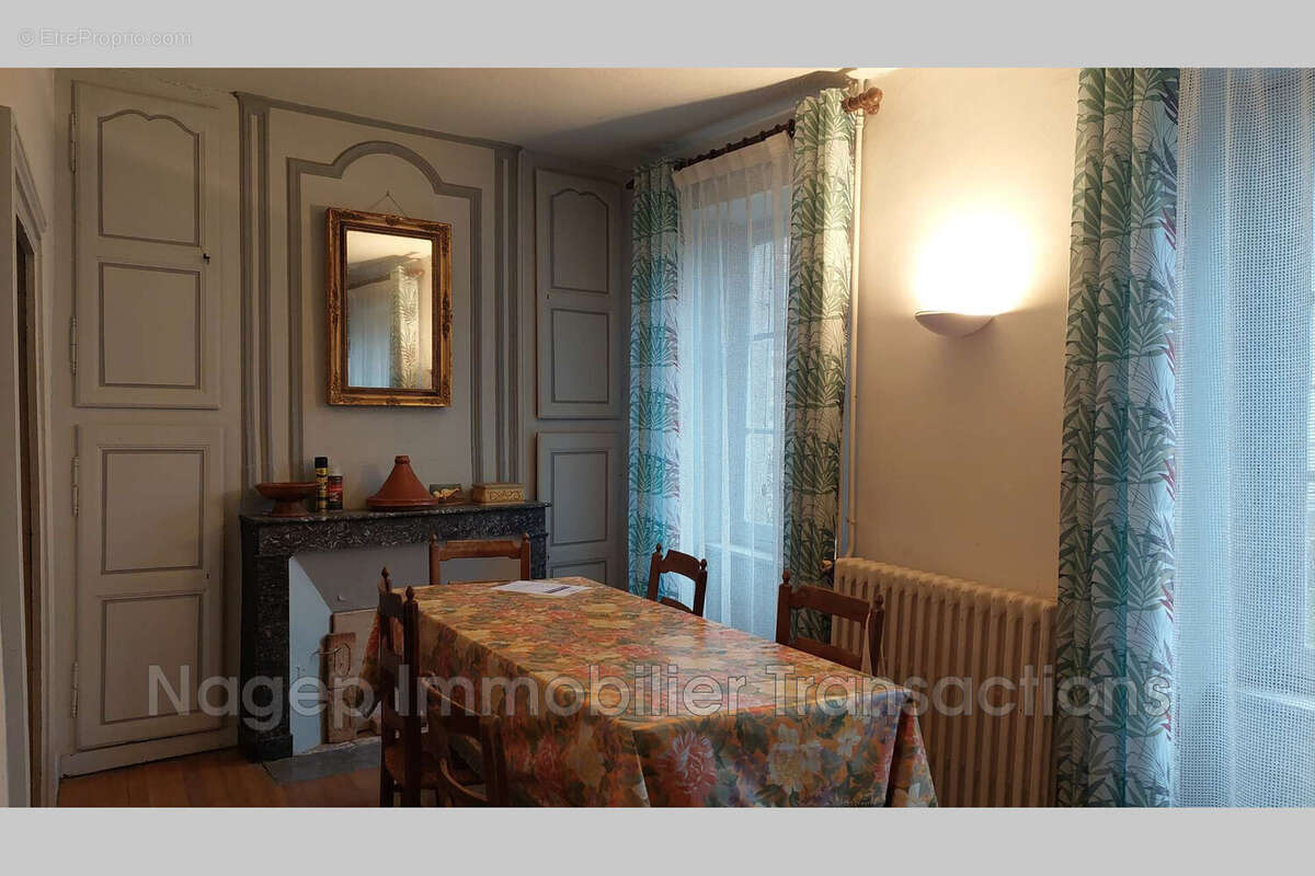 Maison à FERRIERES-SUR-SICHON