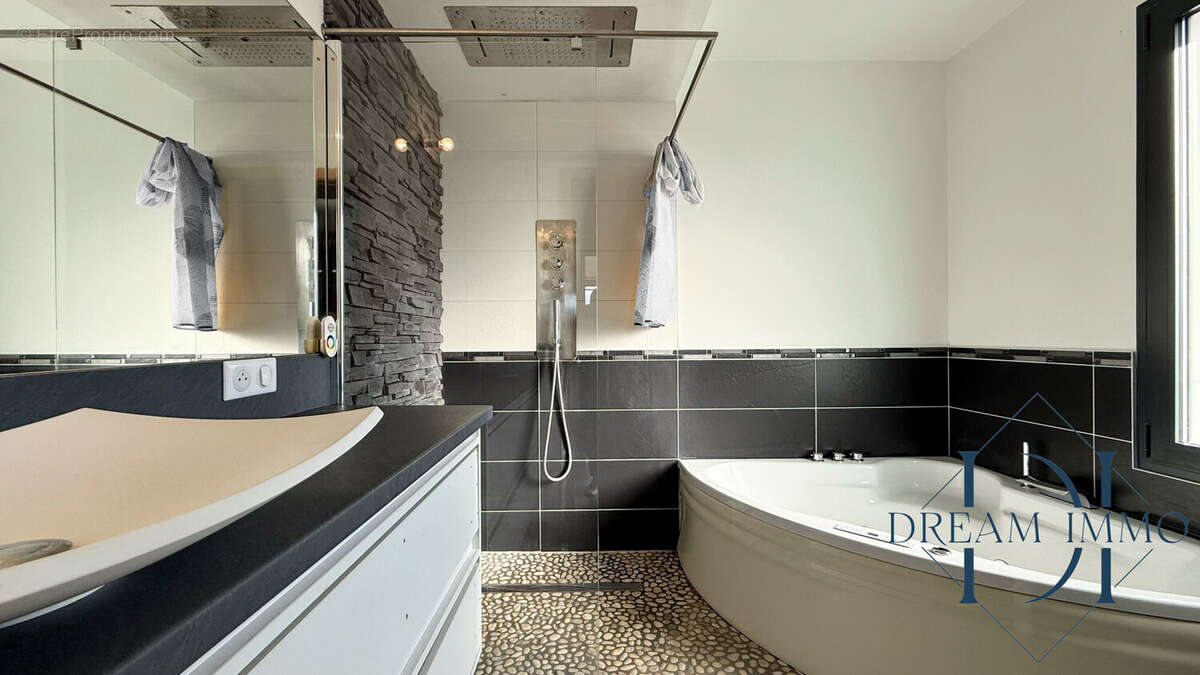 Maison à SAINT-ANDRE-DE-SEIGNANX