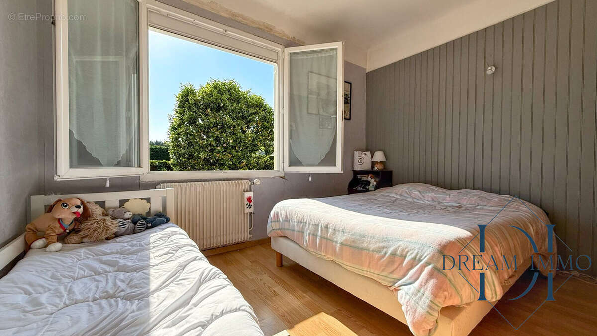 Maison à SAINT-GEOURS-DE-MAREMNE