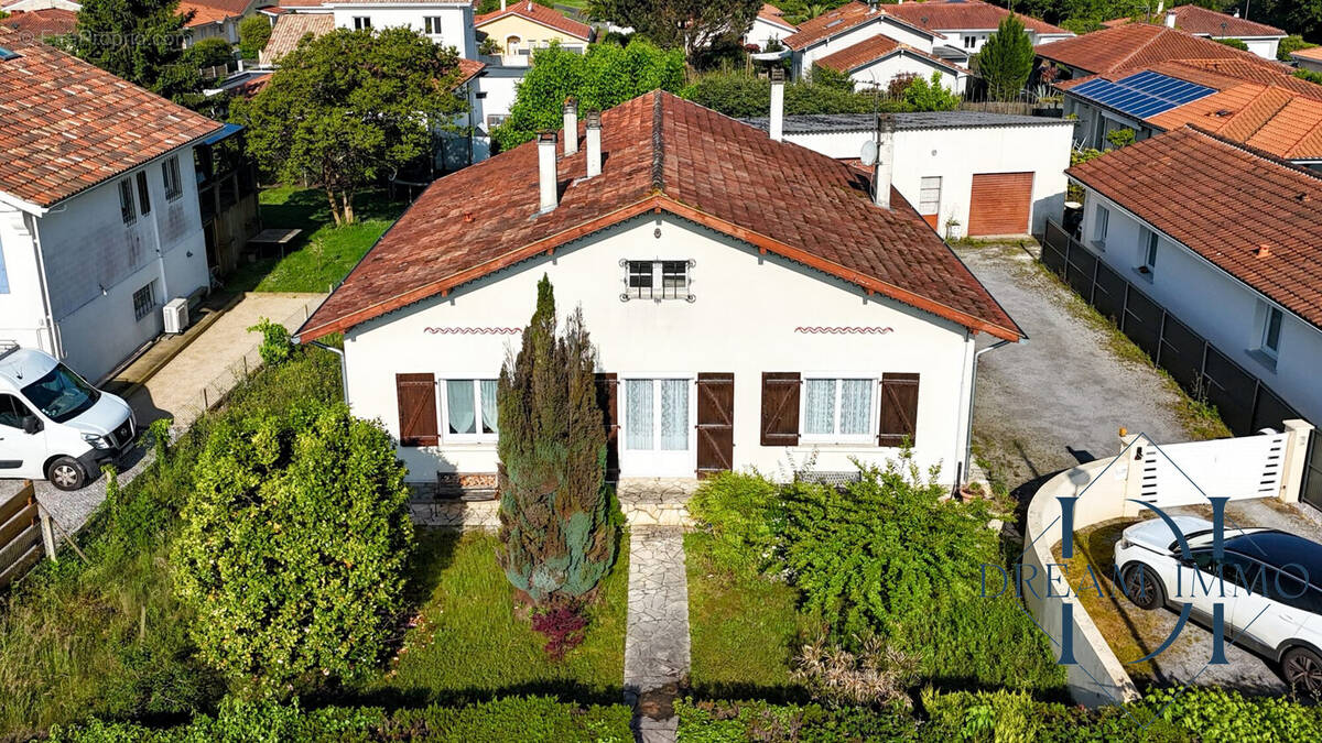 Maison à SAINT-GEOURS-DE-MAREMNE