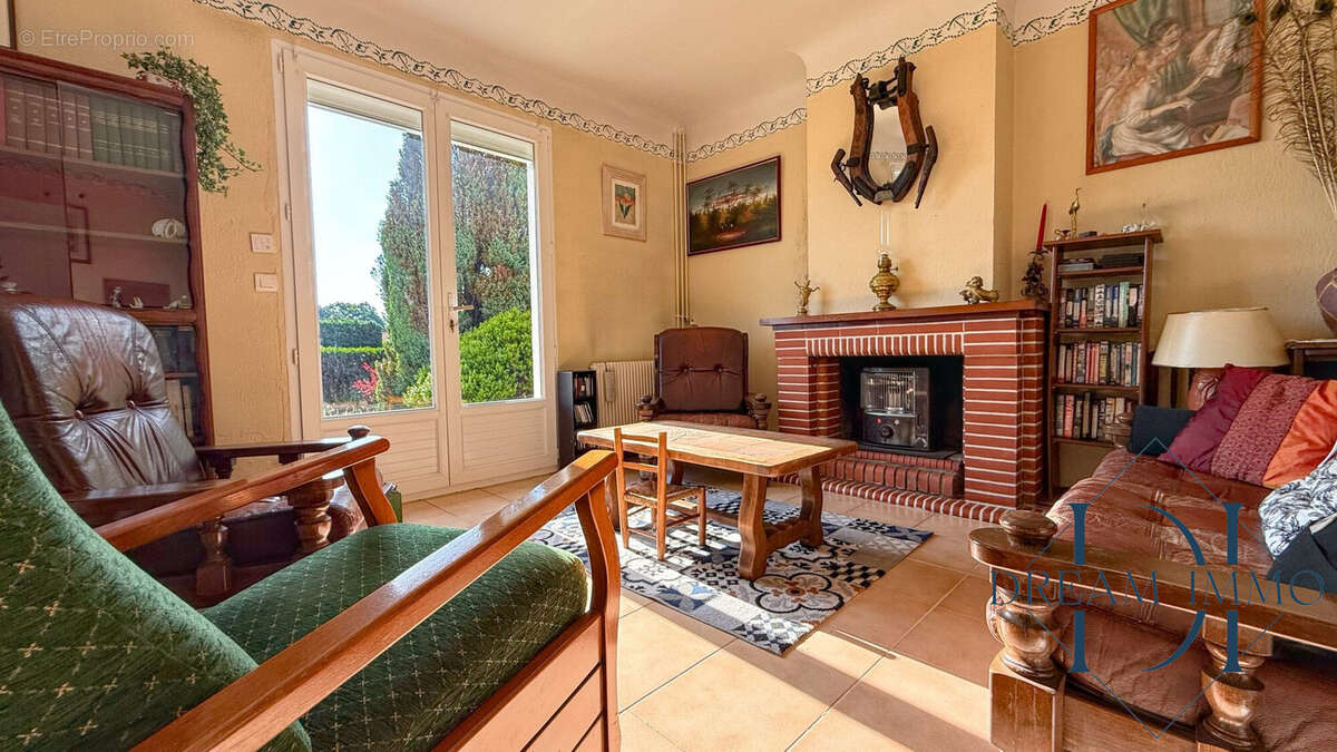 Maison à SAINT-GEOURS-DE-MAREMNE