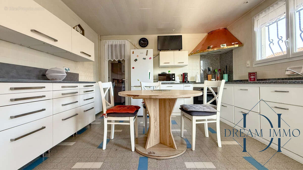 Maison à SAINT-GEOURS-DE-MAREMNE