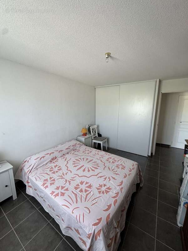 Appartement à CHATEAUNEUF-LES-MARTIGUES