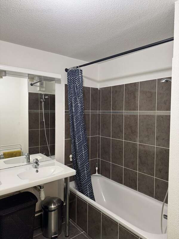 Appartement à CHATEAUNEUF-LES-MARTIGUES