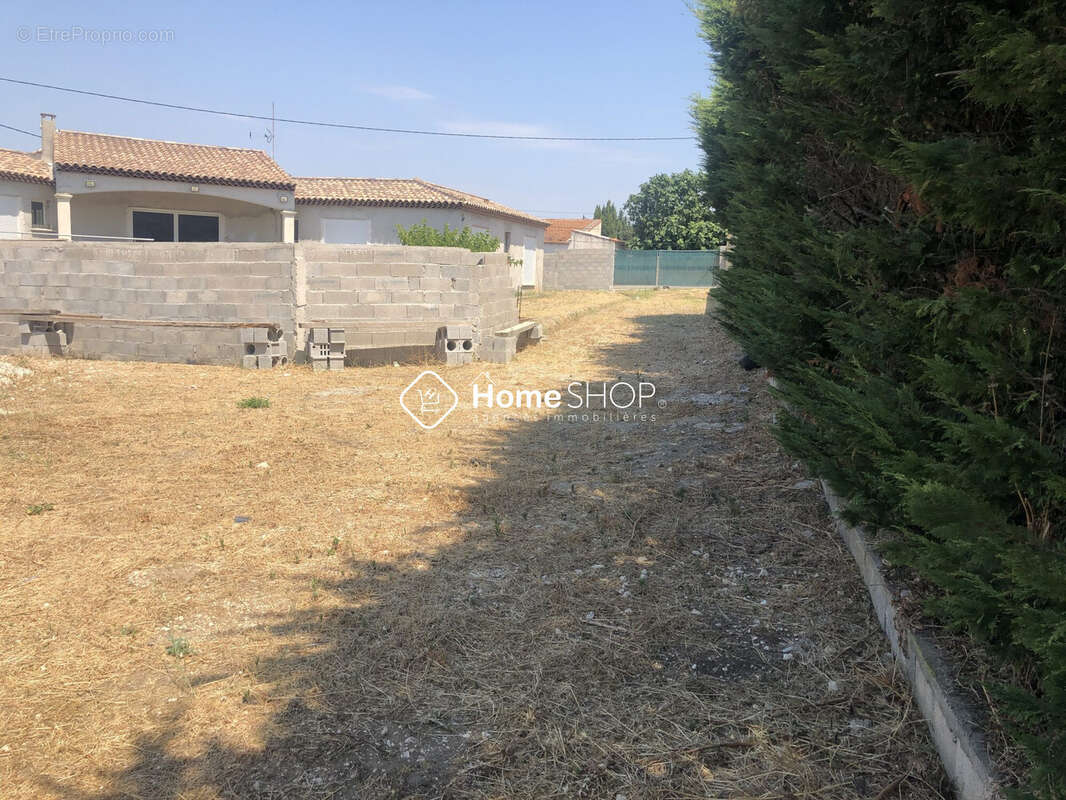 Terrain à LES PENNES-MIRABEAU