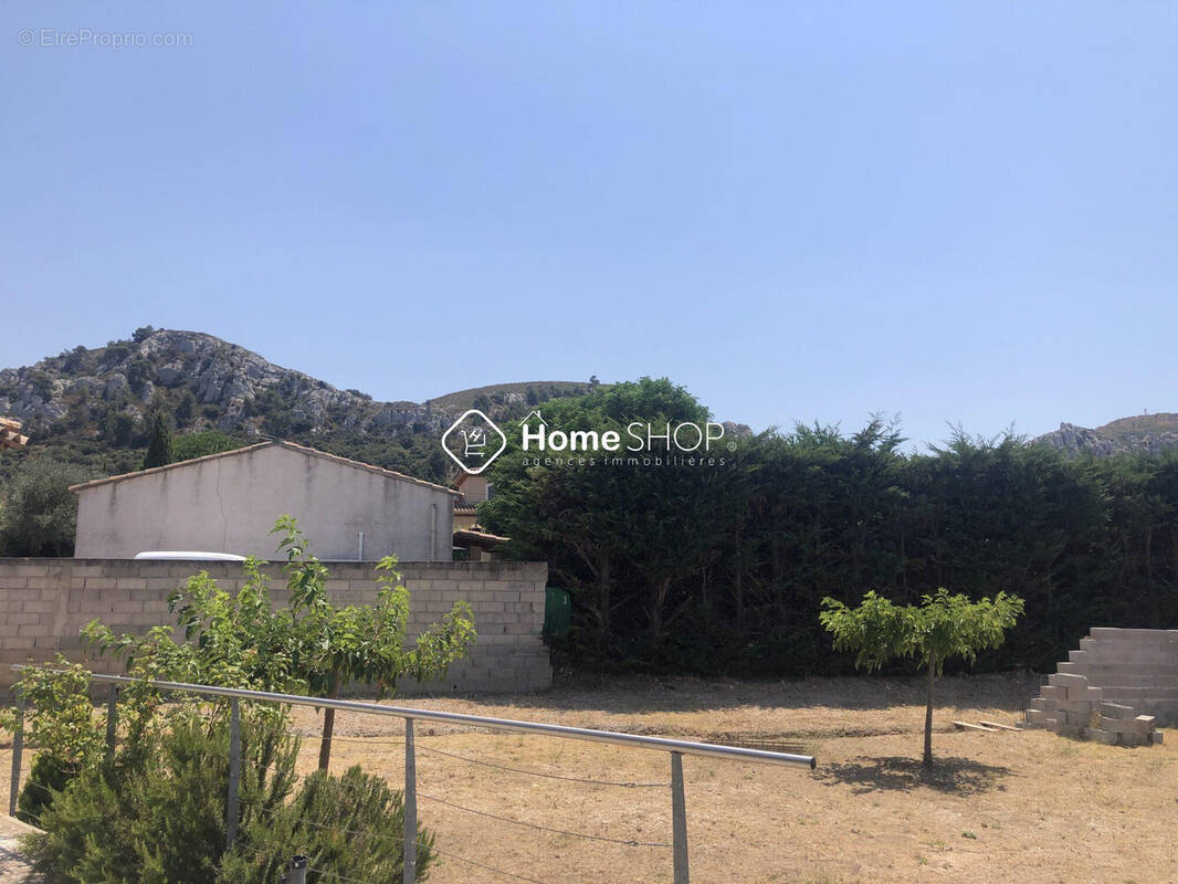 Terrain à LES PENNES-MIRABEAU