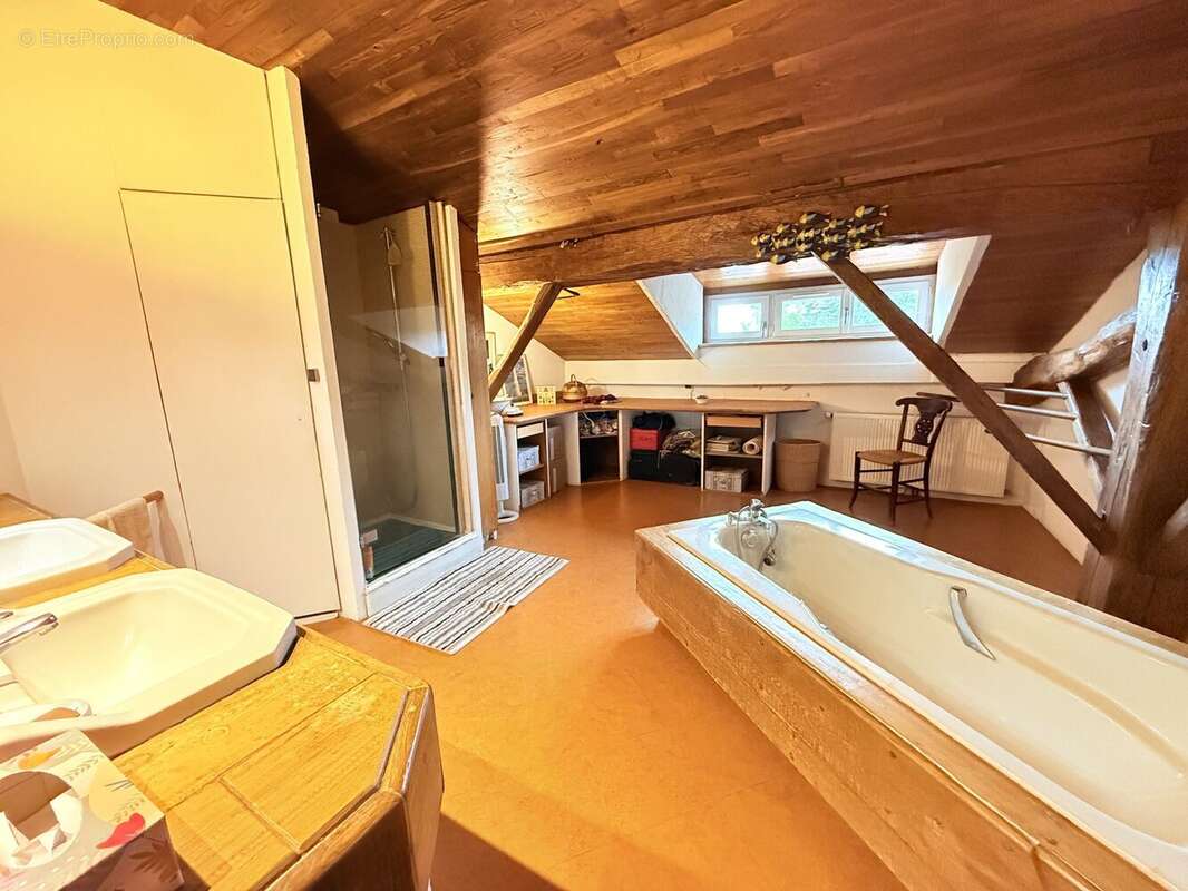 Maison à MAZEROLLES