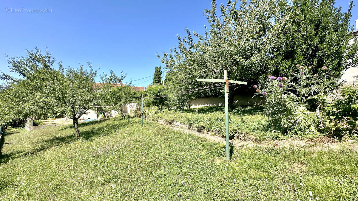 Maison à SAINTE-FOY-LES-LYON