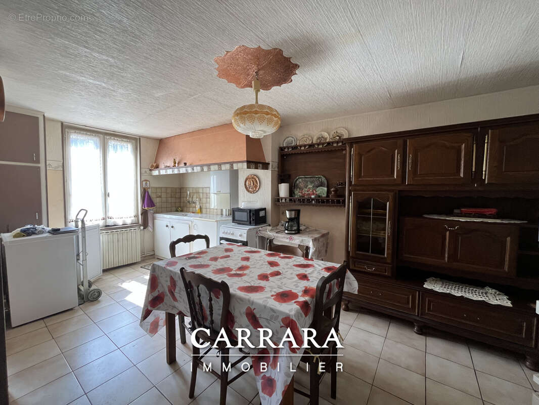 Maison à JOUY-AUX-ARCHES