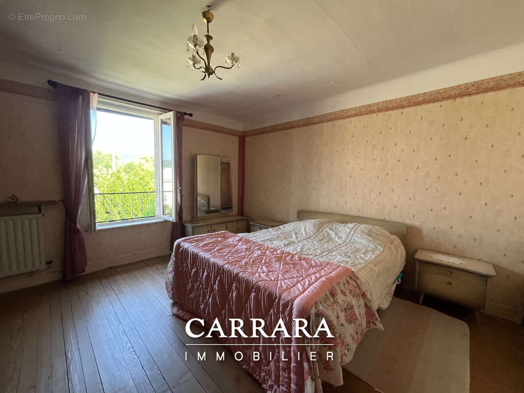 Maison à JOUY-AUX-ARCHES