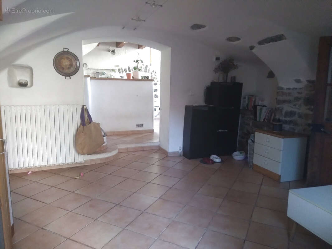 Maison à SAINT-MARTIN-DE-VALGALGUES