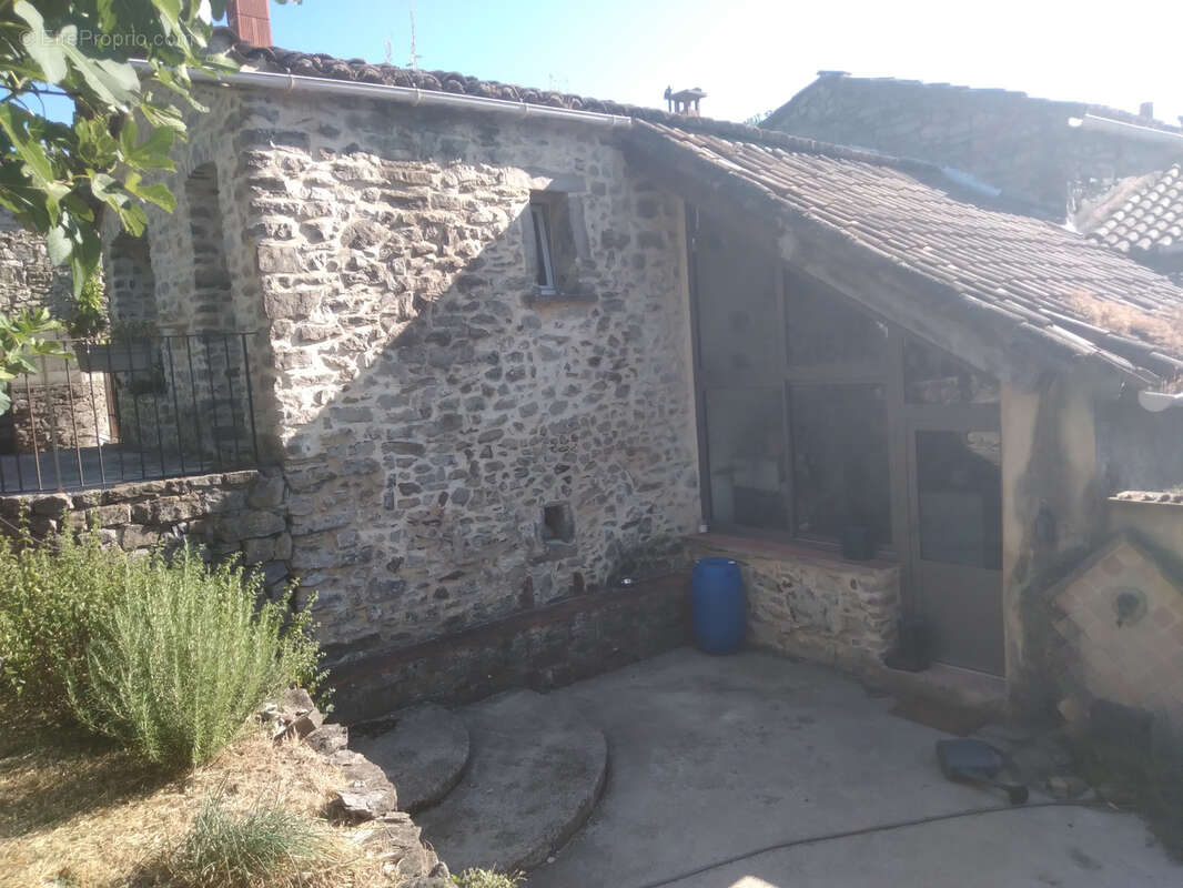 Maison à SAINT-MARTIN-DE-VALGALGUES