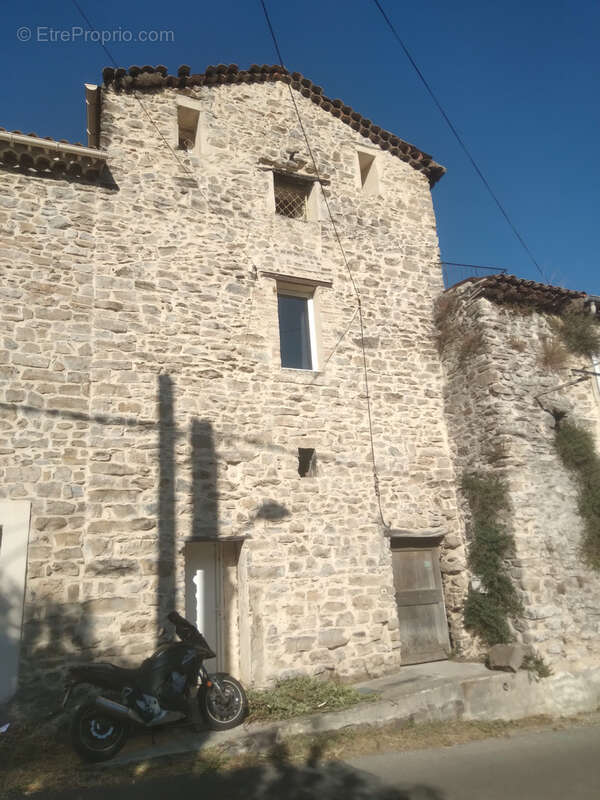Maison à SAINT-MARTIN-DE-VALGALGUES
