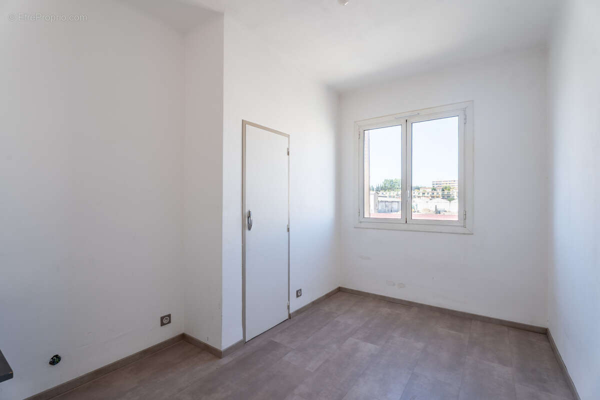 Appartement à MARSEILLE-14E