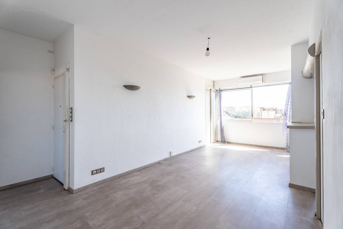 Appartement à MARSEILLE-14E