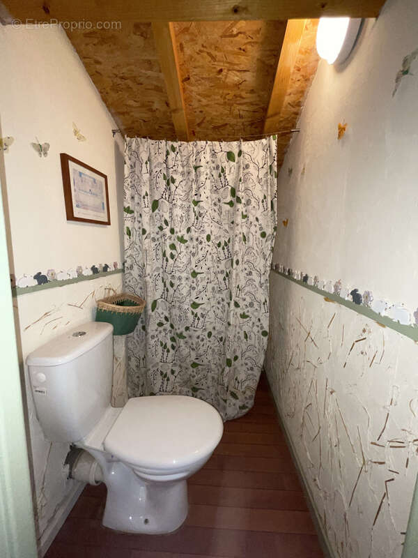 Maison à SAINT-SORLIN-DE-CONAC