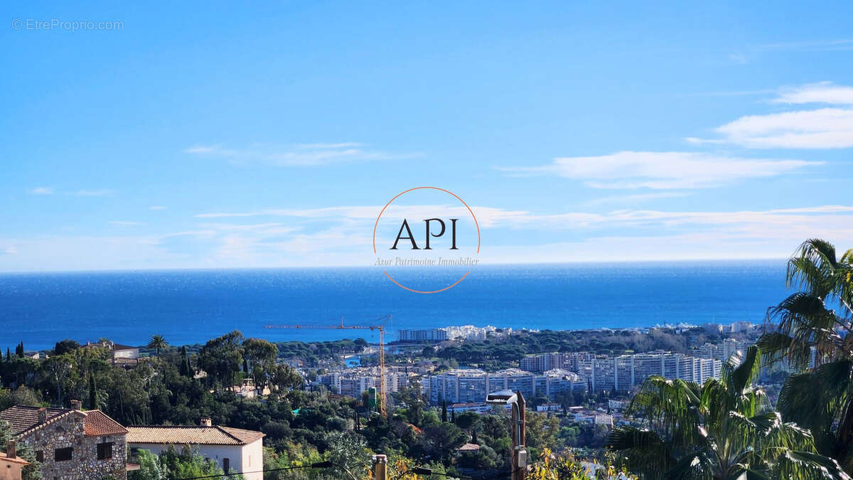 Maison à MANDELIEU-LA-NAPOULE