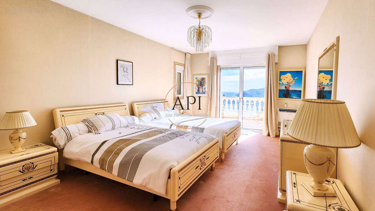 Maison à MANDELIEU-LA-NAPOULE