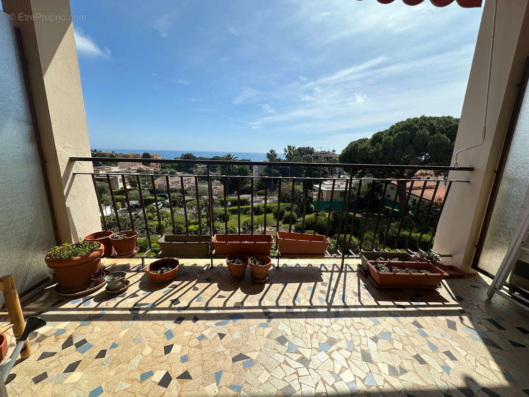 Appartement à ROQUEBRUNE-CAP-MARTIN