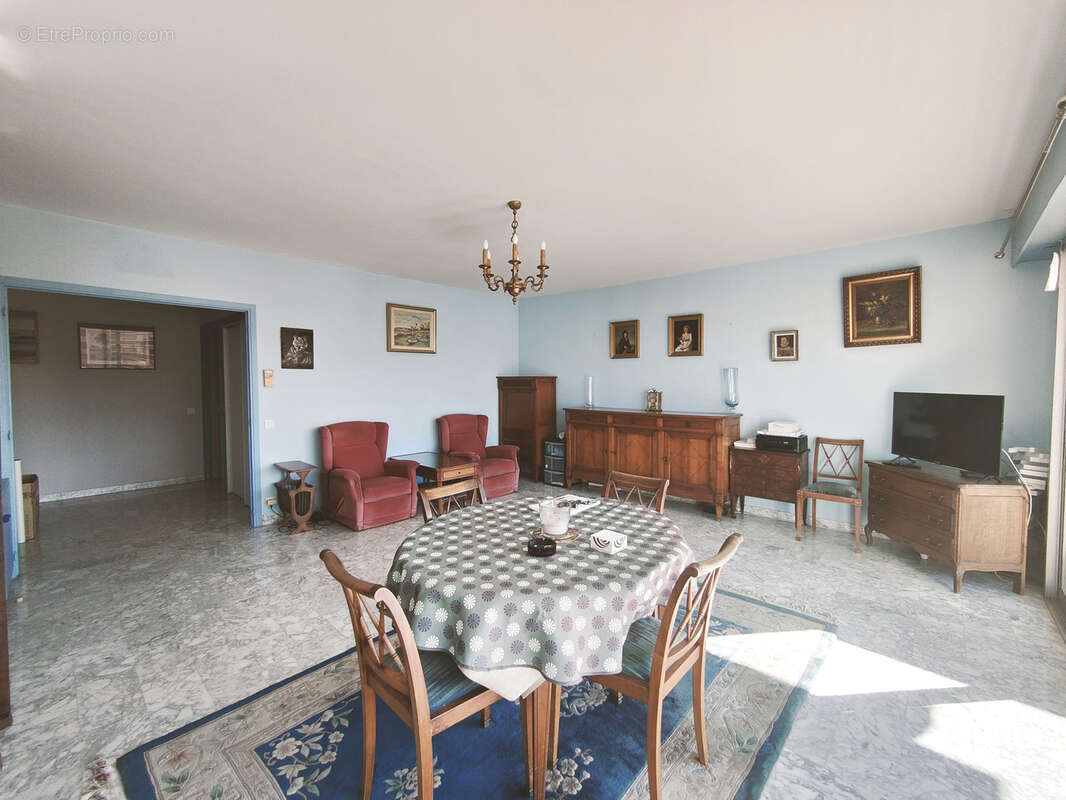 Appartement à MENTON