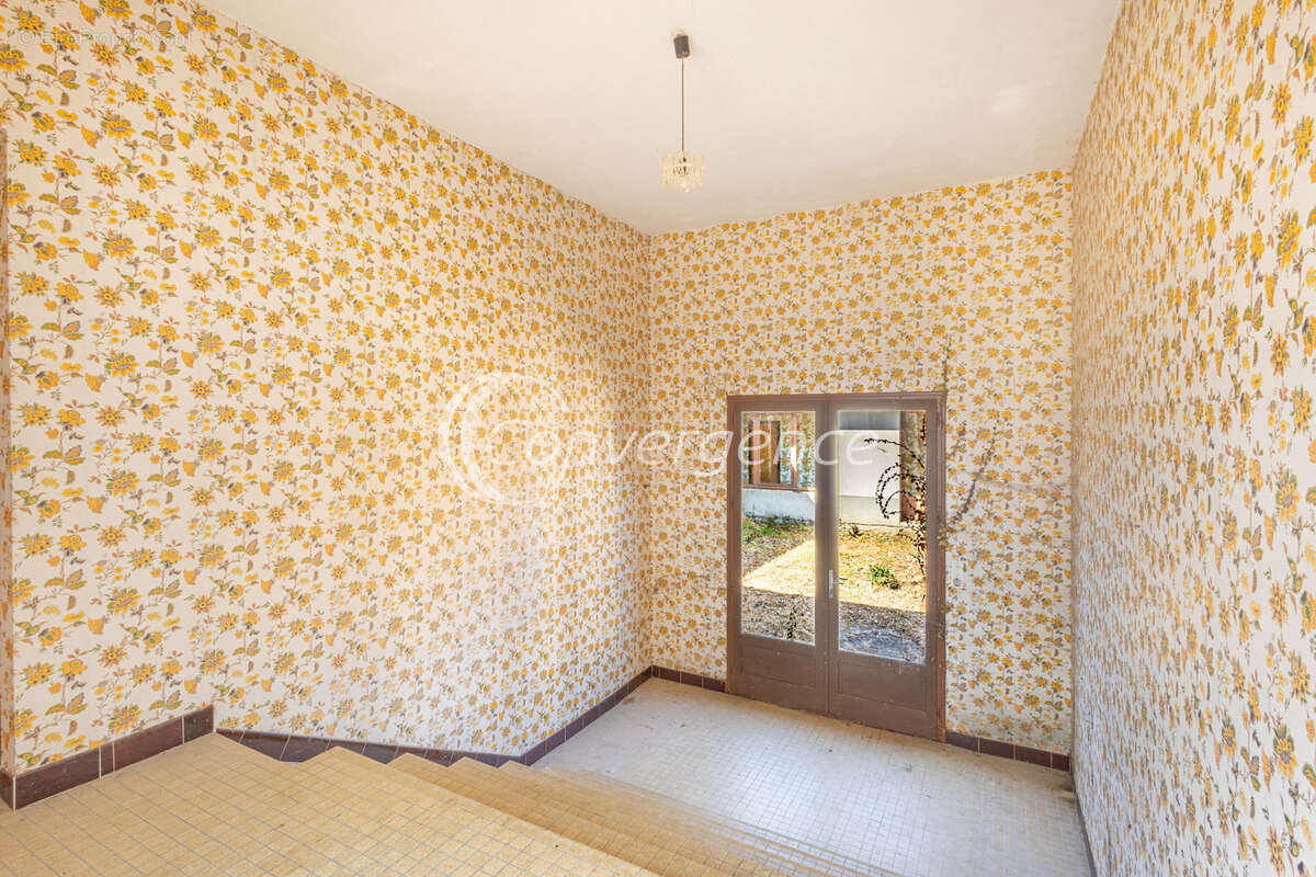 Maison à CHAMPAGNAC-LA-RIVIERE