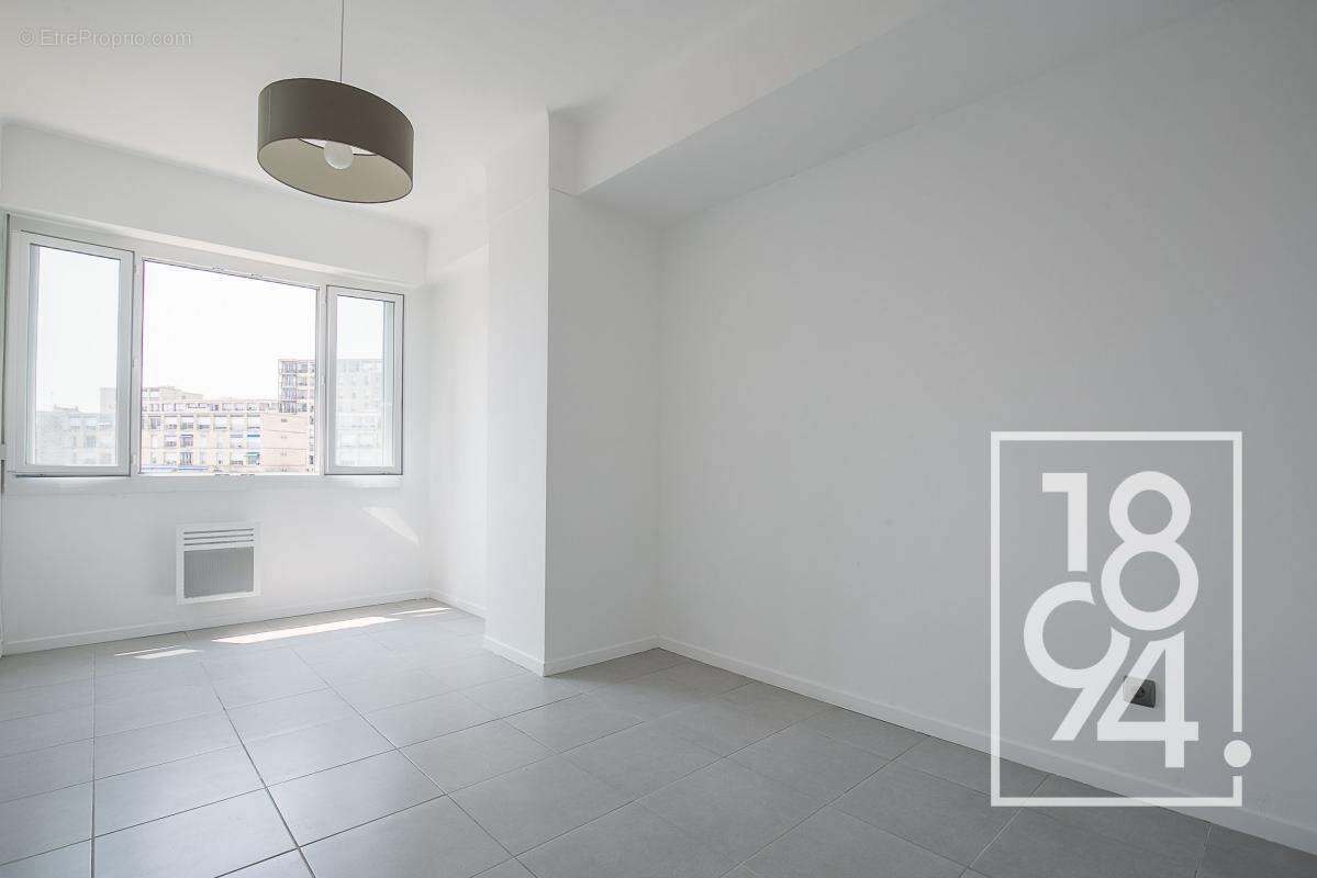 Appartement à MARSEILLE-2E