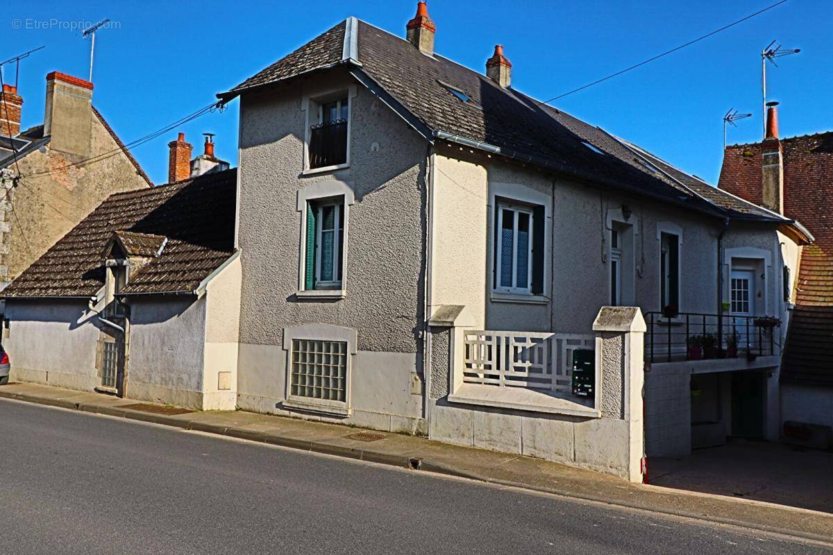 Appartement à SAINT-SATUR