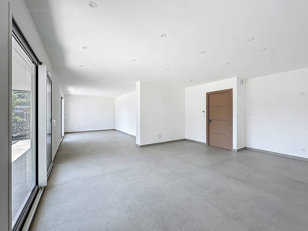 Appartement à AIX-LES-BAINS