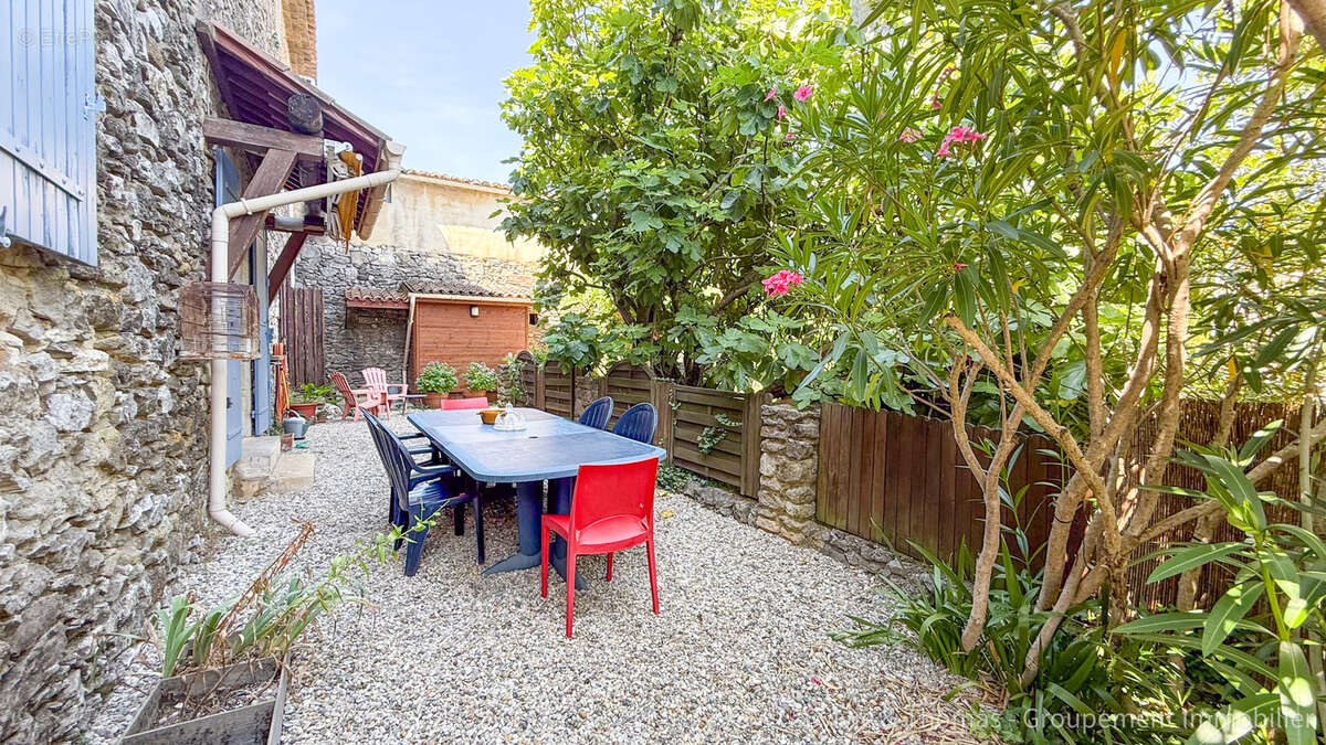 Maison à GOUDARGUES