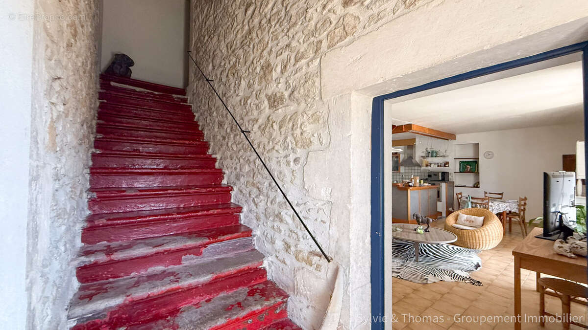 Maison à GOUDARGUES