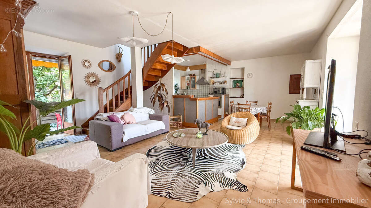 Maison à GOUDARGUES