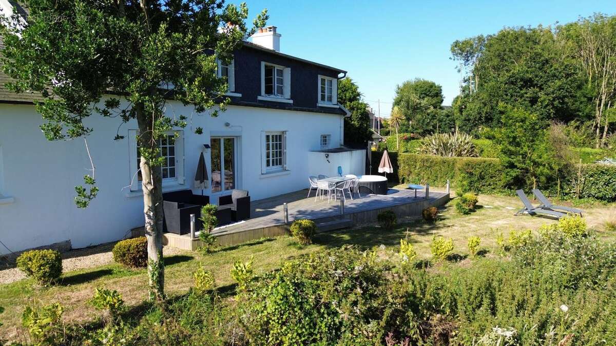 Maison à PLESTIN-LES-GREVES