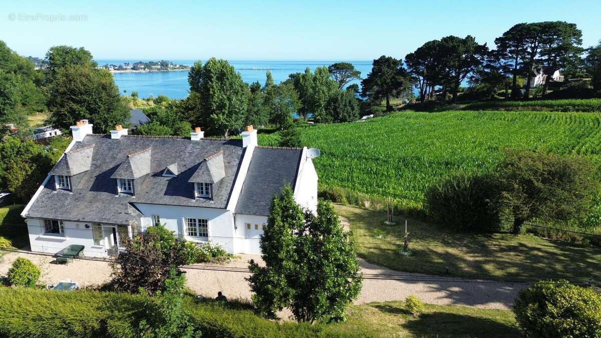 Maison à PLESTIN-LES-GREVES