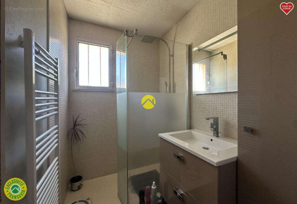 Maison à LA GUERCHE-SUR-L&#039;AUBOIS