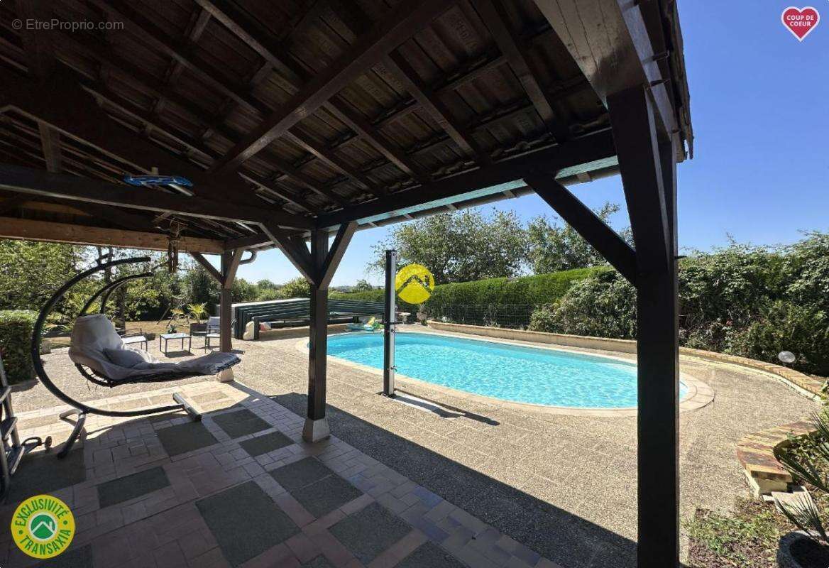 Maison à LA GUERCHE-SUR-L&#039;AUBOIS