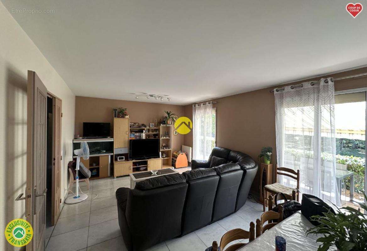 Maison à LA GUERCHE-SUR-L&#039;AUBOIS