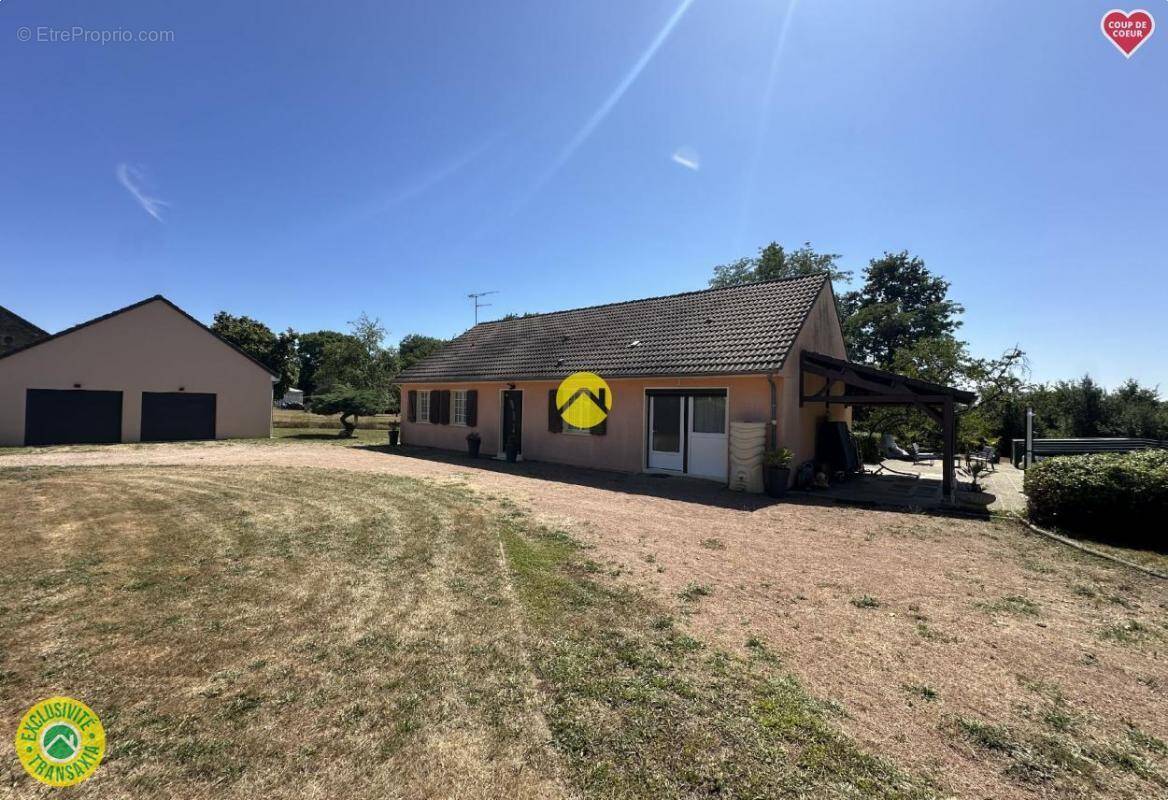 Maison à LA GUERCHE-SUR-L&#039;AUBOIS