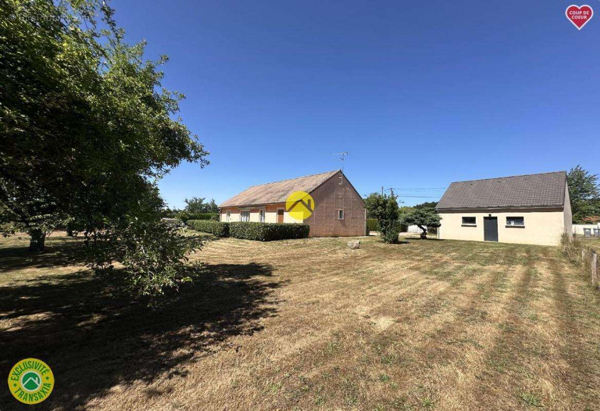 Maison à LA GUERCHE-SUR-L&#039;AUBOIS